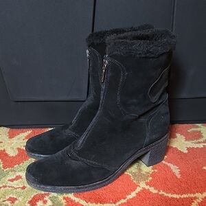 Aquatalia Black Suede heeled Boots